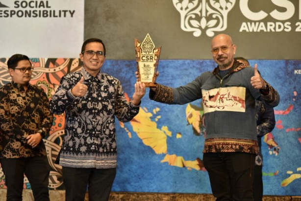 Torehkan Prestasi, Aqua Subang Raih Nusantara CSR Awards 2022