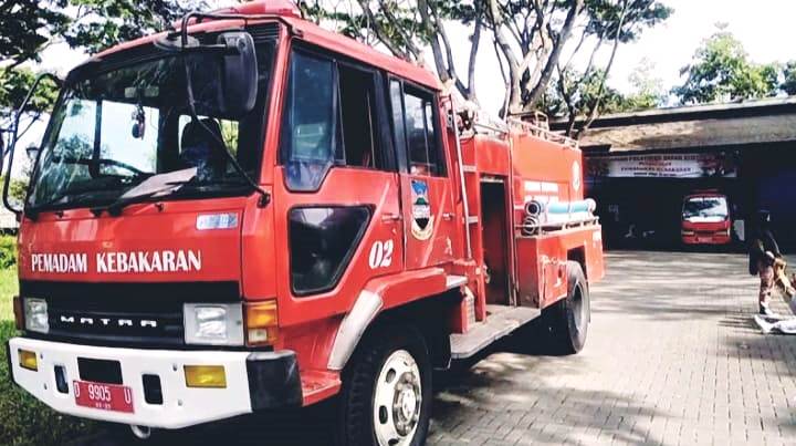 ARMADA: Salah satu armada Damkar milik Pemkab Bandung Barat menjadi andalan dalam setiap memadamkan kejadian kebakaran.IST