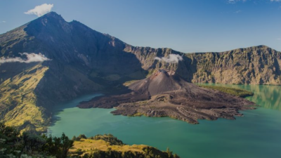 Lima Gunung Tertinggi di Indonesia