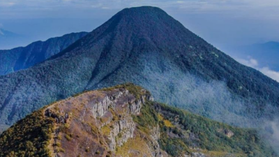 5 Gunung Tertinggi di Jawa Barat