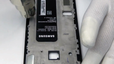 Tips cara Mengganti Batrei Samsung J4 Plus