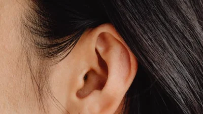 5 Alasan Mengapa Telinga Berdengung, Bukan Sedang Dibicarakan Orang