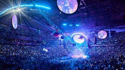 Venue Konser Coldplay in Climate Pledge Arena Seattle, captured via Pollstar News