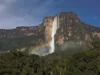 Air Terjun Paradise Falls atau Angel Falls (Image From: Encyclopedia Britannica)