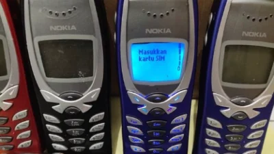 Nokia 8250