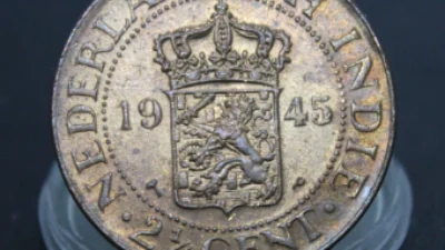 Uang Nederlandsch Indie 1945, memiliki nilai sejarah dan keunikan yang tinggi bagi para kolektor koin di seluruh dunia