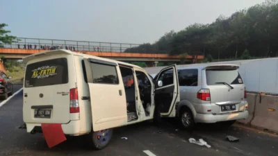 Tiga Kendaraan Terlibat Kecelakaan di Tol Cipali