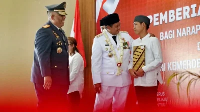Wagub Jabar Serahkan Surat Keputusan Remisi untuk 17.016 Binaan Lapas di Jawa Barat