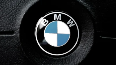 Kepoin Berapa Harga Mobil BMW yang Katanya Paling Elegan Sejalanan! Sumber Gambar via Unsplash
