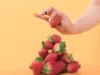 Rasakan Manfaat Stroberi bagi Kesehatan Tubuh, Kaya Akan Vitamin C yang Tinggi (image from freepik)