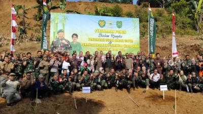 Pangdam Siliwangi Ajak Kolaborasi Penanaman Bibit Bambu di Hutan Ciater Subang