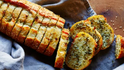 Ilustrasi Resep Garlic Bread (Image From: NYT Cooking - The New York Times)