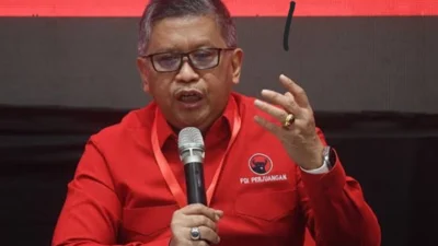Sekjen PDIP Sampaikan Hasil Pertemuan Ridwan Kamil dan Megawati, RK Nyetir Sendiri dari Bandung