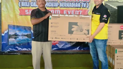 Suzuki Restu Mahkota Karya Karawan Berikan Hadiah Langsung TV 32 untuk Pembelian Unit Pick up