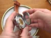 Cara Memasang Baterai Jam Tangan dengan Simple