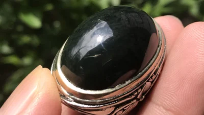 Rahasia Batu Akik Black Jade
