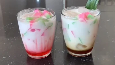 Resep Es Selendang Mayang, Kreasi Minuman Khas Betawi yang Segar (image from screenshot Youtube cooking with hel)