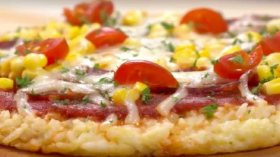 Kreasi Baru Pizza Nasi Dengan Rasa Nikmat, Simak Cara Buatnya Cuma Disini!