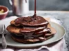 Ngemil Pancake Coklat dengan Saus Coklat yang Lumer, Bikin Mood Naik Drastis (Image From: Delicious Magazine)