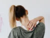 6 Cara Mengatasi Sakit Leher karena Salah Posisi Tidur, Dijamin Gak Bakal Pegel-pegel Lagi (Image From: Pexels/Karolina Grabowska)