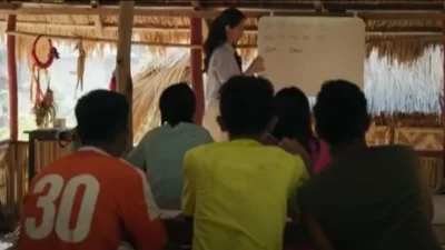 Sinopsis Film Aku Rindu (2023): Perjuangan Seorang Wanita Membangun Sekolah di Daerah Terpencil (image from screenshot YouTube)
