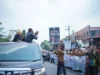 Lambaian Tangan Masyarakat Subang Antarkan H.Ruhimat Pulang ke Cimute