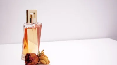 Rekomendasi Parfum Wanita Tahan Lama, Wanginya Bikin Terkagum-kagum (Image From: Pexels/Dids .)
