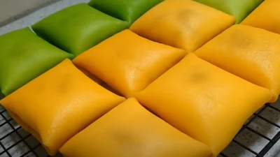 Resep Pancake Durian Enak dan Lembut, Dijamin Harumnya Bikin Ketagihan (image from screenshot Youtube yuni wahyuni)