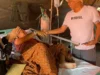 Hendra Purnawan Cek Warga Subang Korban Gempa di RSUD Sumedang