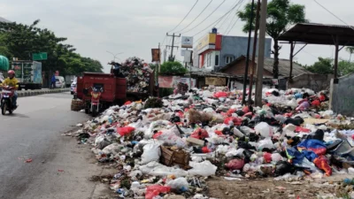 Kabupaten Karawang Darurat Sampah