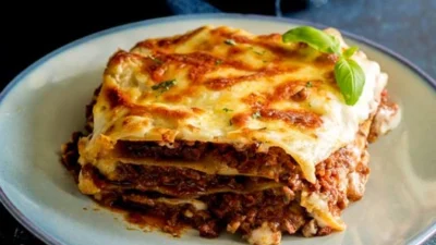 Resep Lasagna dengan Saus Bechamel. (Sumber Gambar: Sprinkles and Sprouts)