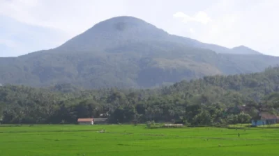 Sejarah Gunung Tampomas di Sumedang, Jawa Barat
