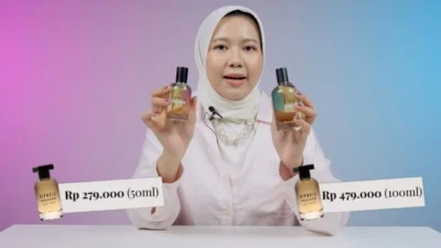 4 Rekomendasi Parfum Wangi Bunga Mawar. (Sumber Gambar: Tangkapan Layar Channel YouTube Female Daily Network)