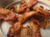 Resep Spicy Chicken Skin, Kreasi Sajian Kulit Ayam yang Menggoda Lidah (image from screenshot Youtube Devina Hermawan)