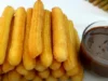 Resep Churros 1 Telur dengan Saus Coklat, Dijamin Mudah dan Hemat (image from screenshot Youtube delmira cooking)
