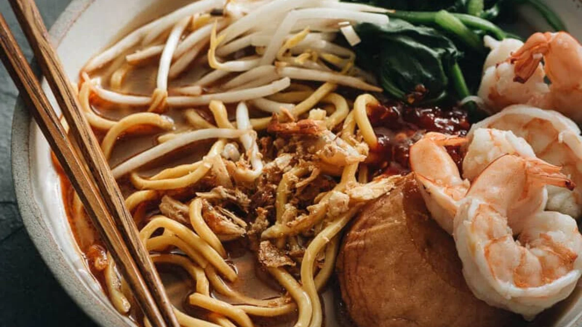 Hokkien Prawn Mee: Rahasia Kuliner Singapura di Dapur Anda