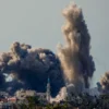 Biden Desak Netanyahu! Israel Menyerang Kamp Pengungsi Rafah yang Menewaskan 37 Orang (Image From: CTV News)