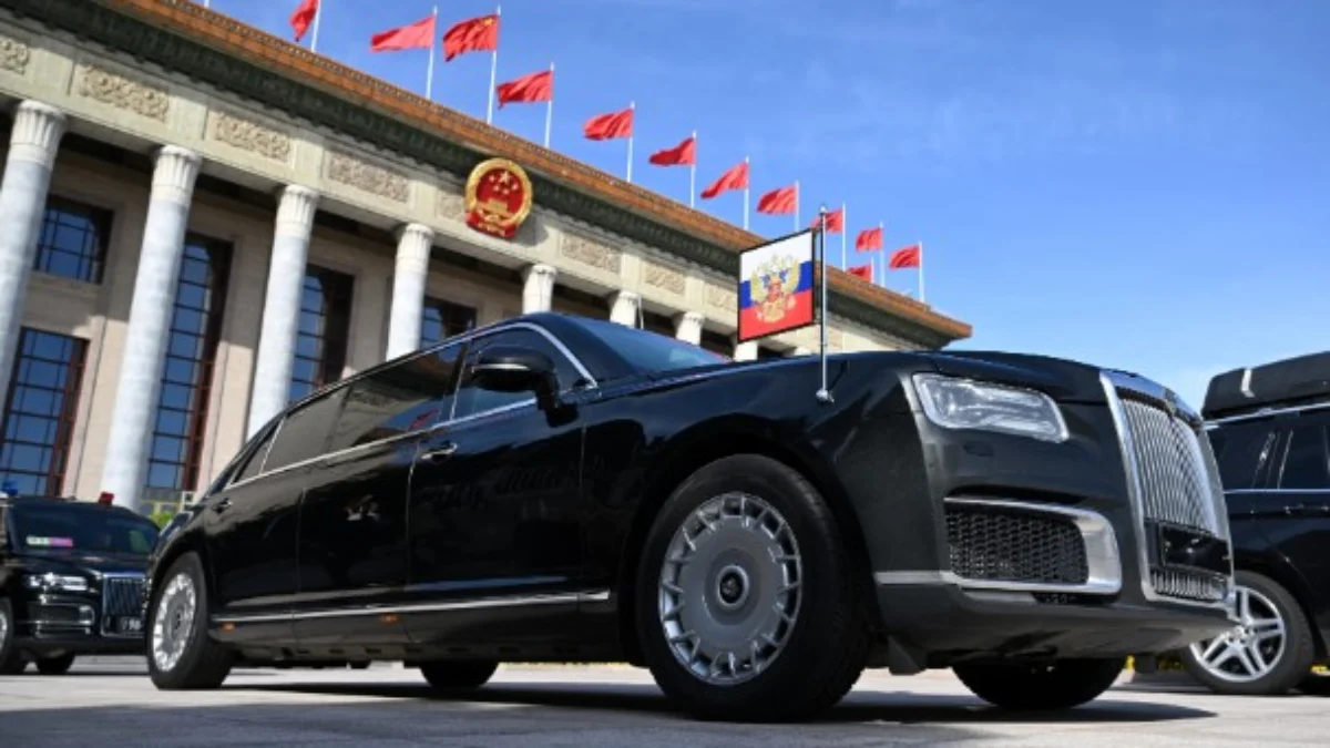 Putin Beri Kim Jong Un Mobil Mewah . (Sumber Foto: Reuters)