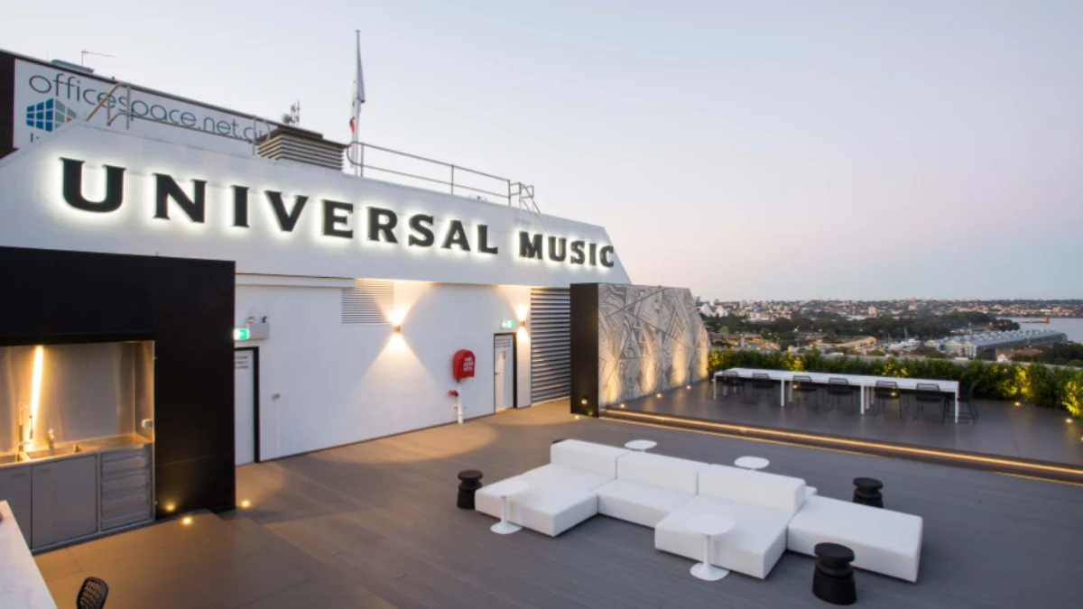 Universal Music Jalin Kesepakatan dengan John Legend, Kesepakatan Tampak Berjalan Harmonis (Image From: Universal Music Careers)