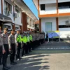 CINDY DESITA PUTRI/PASUNDAN EKSPRES. Polisi Polres Subang saat melaksanakan apel pengamanan sidang kasus Jala