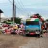 Sampah di Karawang