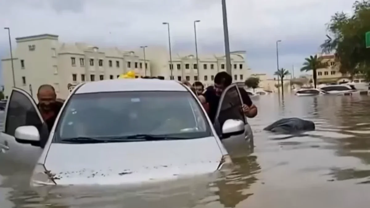 Banjir Dubai Menyapu Bersih Kota Macan Teluk, Infrastruktur Terendam Air